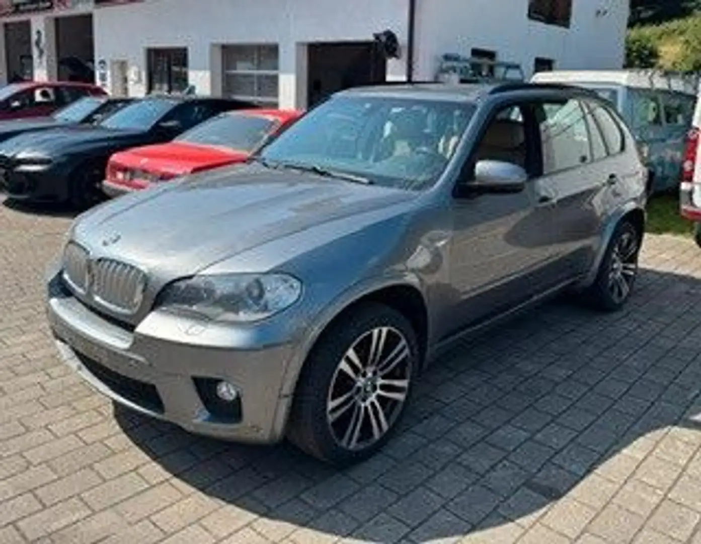 BMW X5 40d M-Sport Šedá - 2