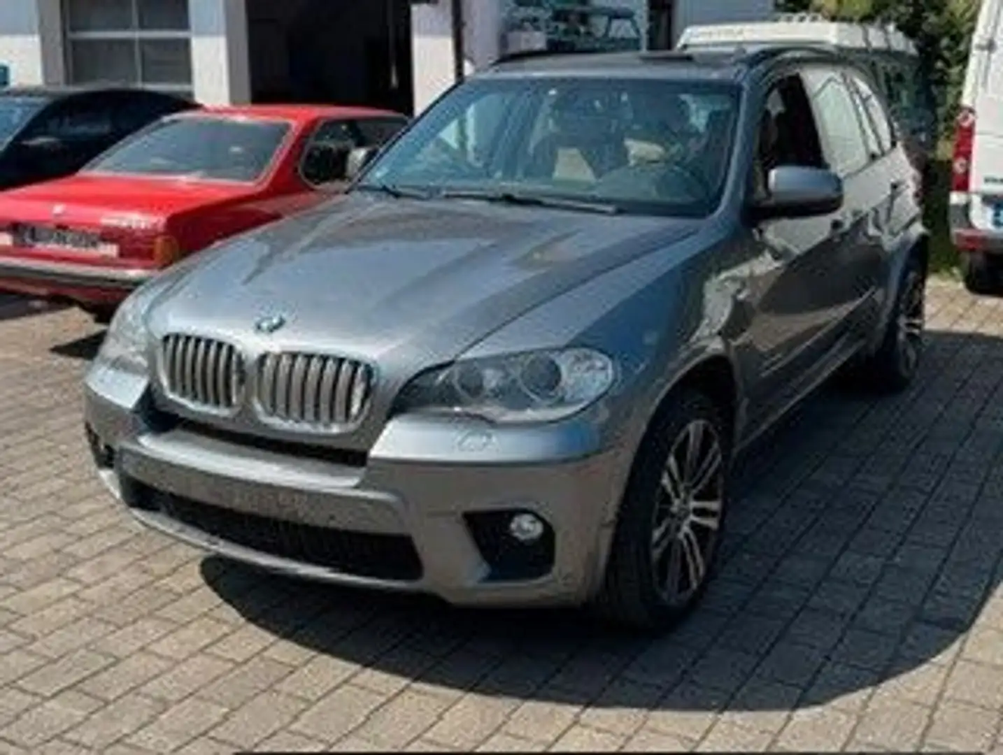 BMW X5 40d M-Sport Šedá - 1