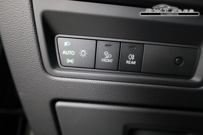 Volkswagen Touareg 3.0 TDI 210 kW 4Motion R-Line Final Edition V6 ... — photo 8