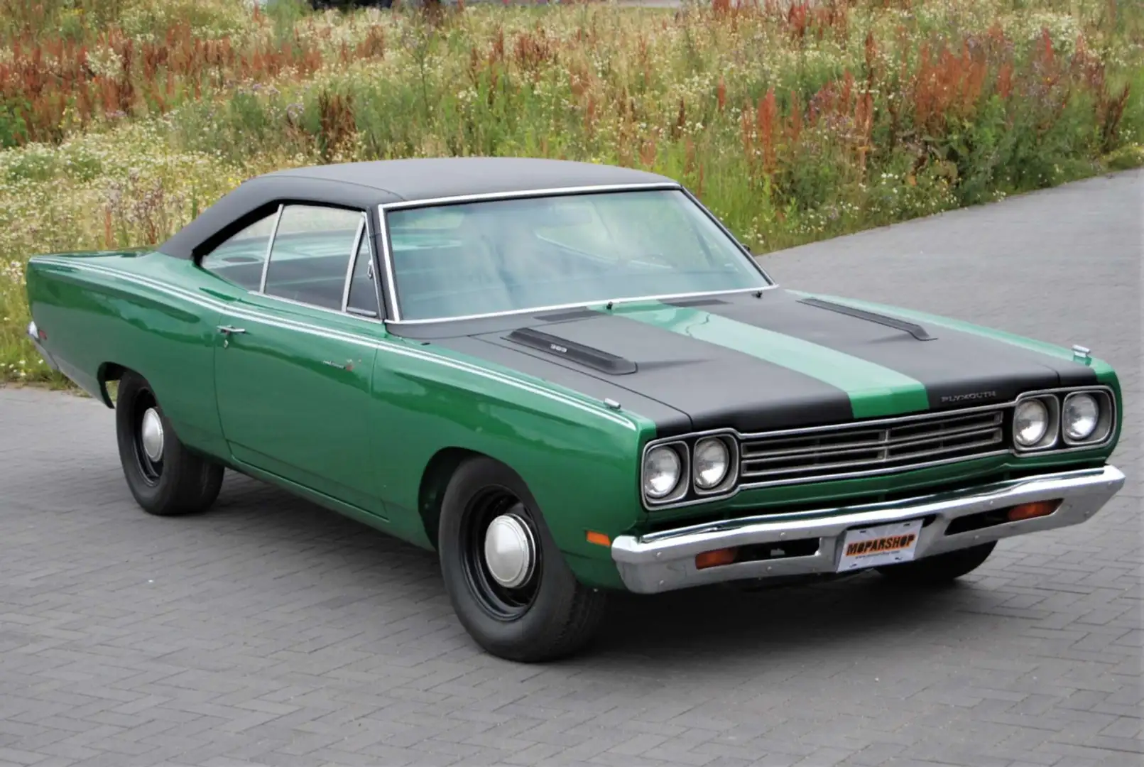 Plymouth Road Runner 383cui Green - 1