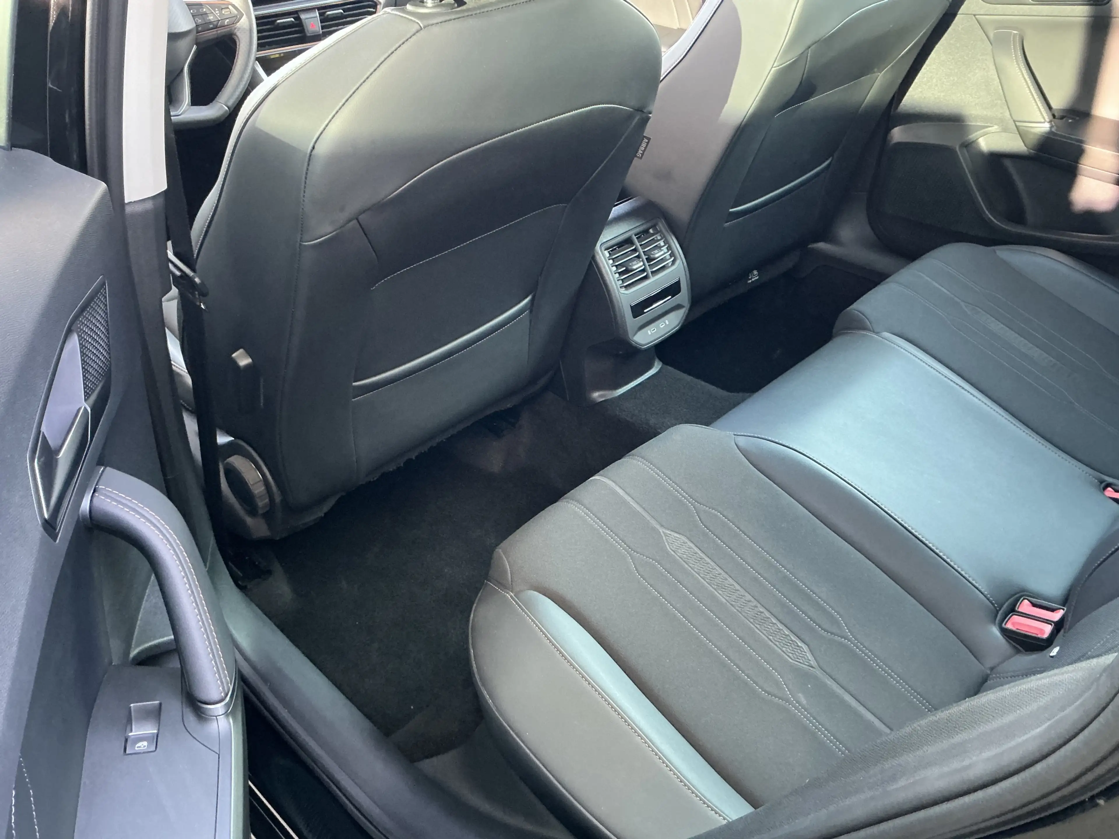 CUPRA Formentor Teil-Leder Sportsitze dig.Cockpit ACC — photo 4