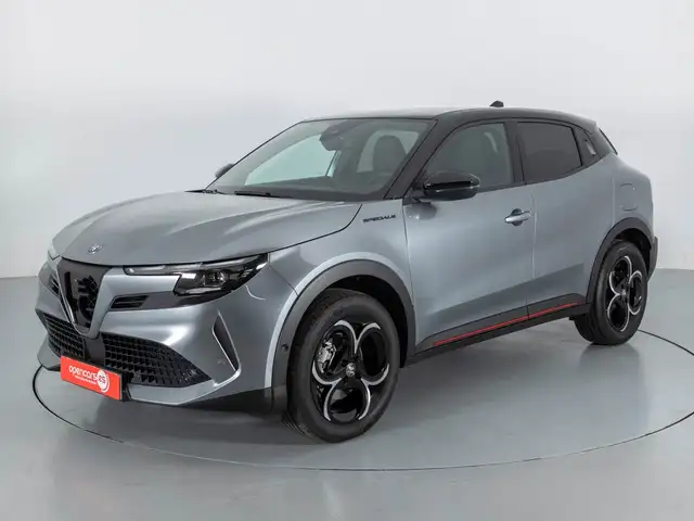 Alfa Romeo Junior IBRIDA AUTOMATICO TURBO 145CV