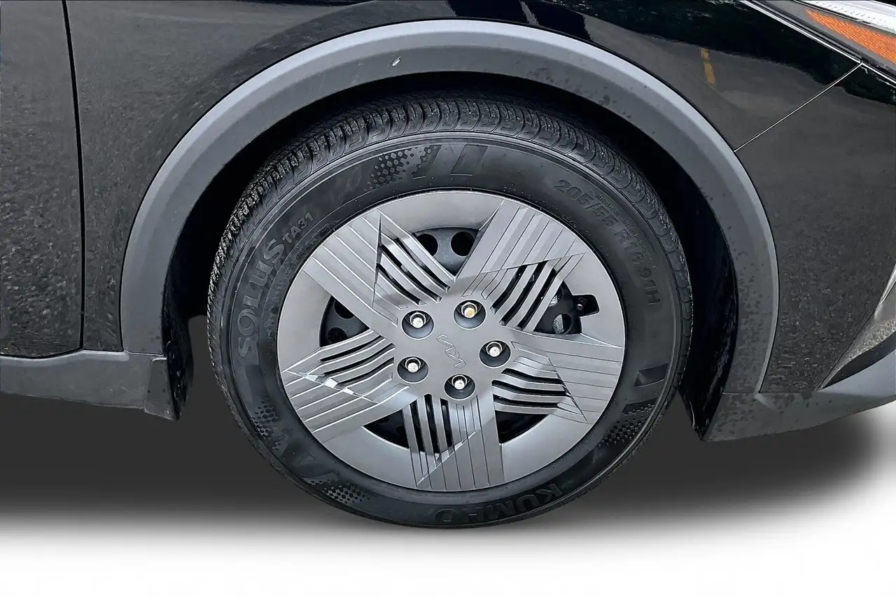 Kia K4 снимка Kia K4