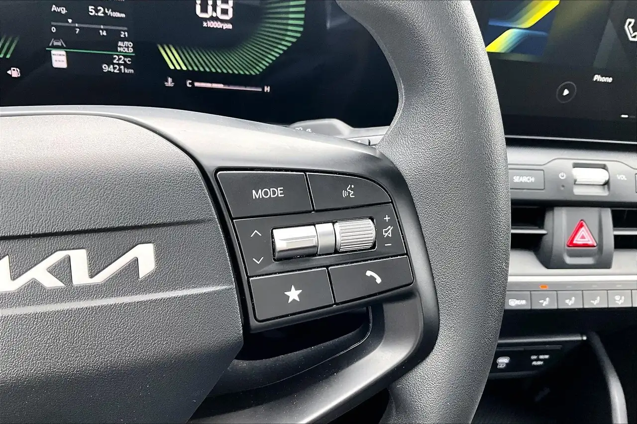 Kia K4 снимка Kia K4