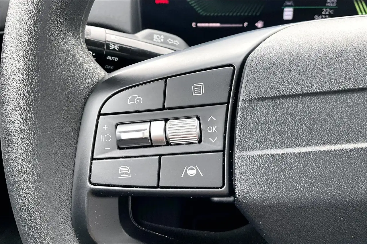 Kia K4 снимка Kia K4