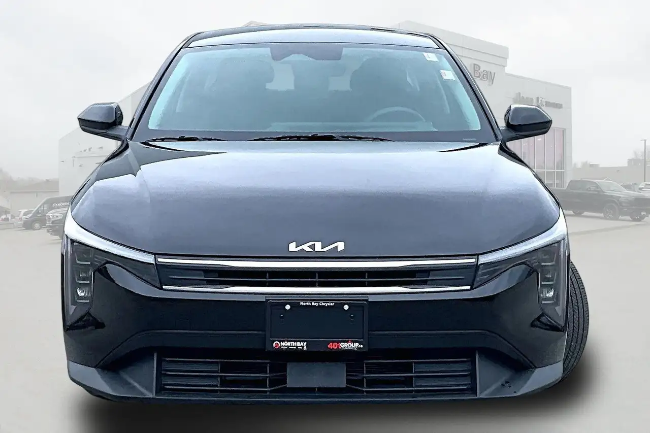 Kia K4 снимка Kia K4