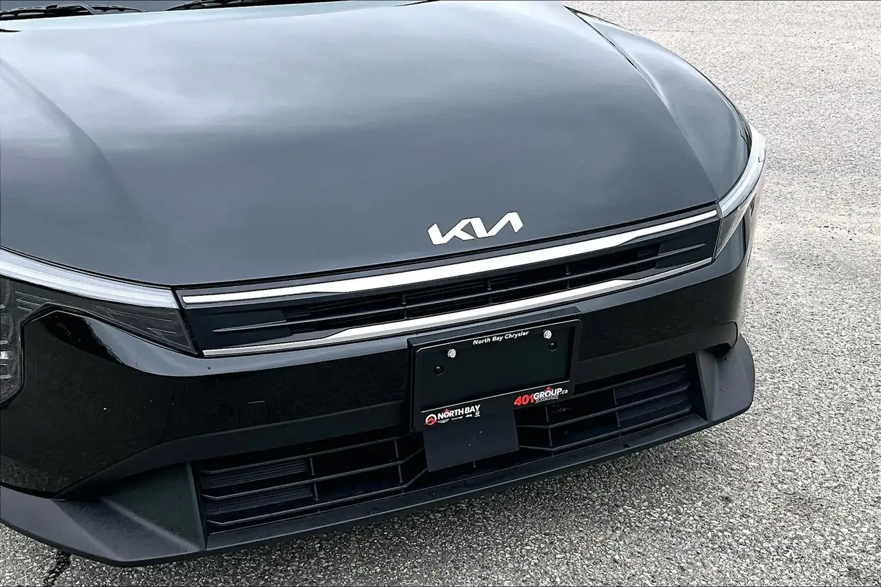 Kia K4 снимка Kia K4