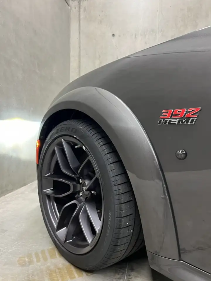 Dodge Charger 2023 — фото 13