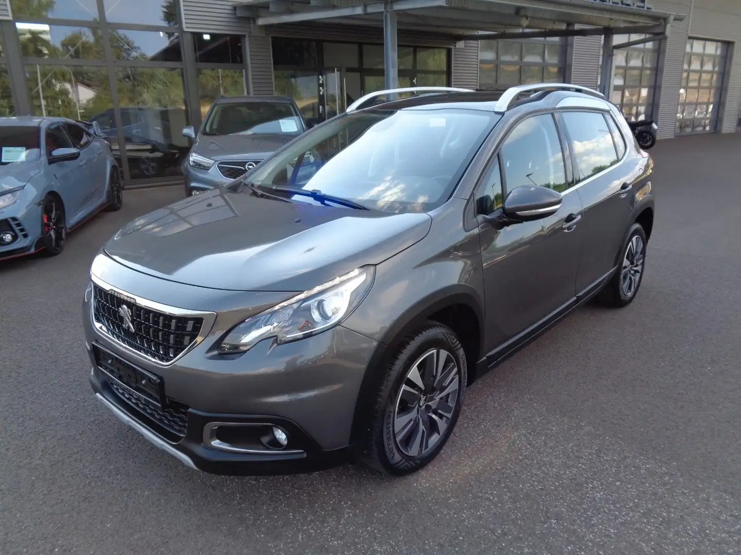 Peugeot 2008 Allure,Automatik,Panorama Grau - 1