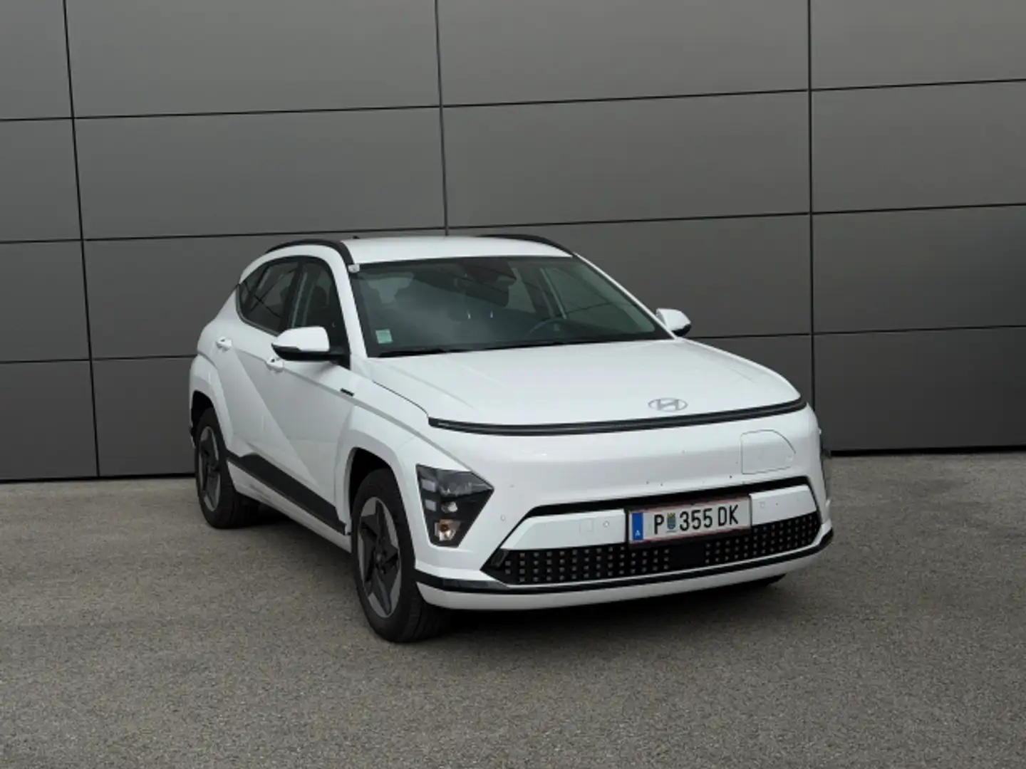 Hyundai KONA 48,4kWh Trend Line Weiß - 1