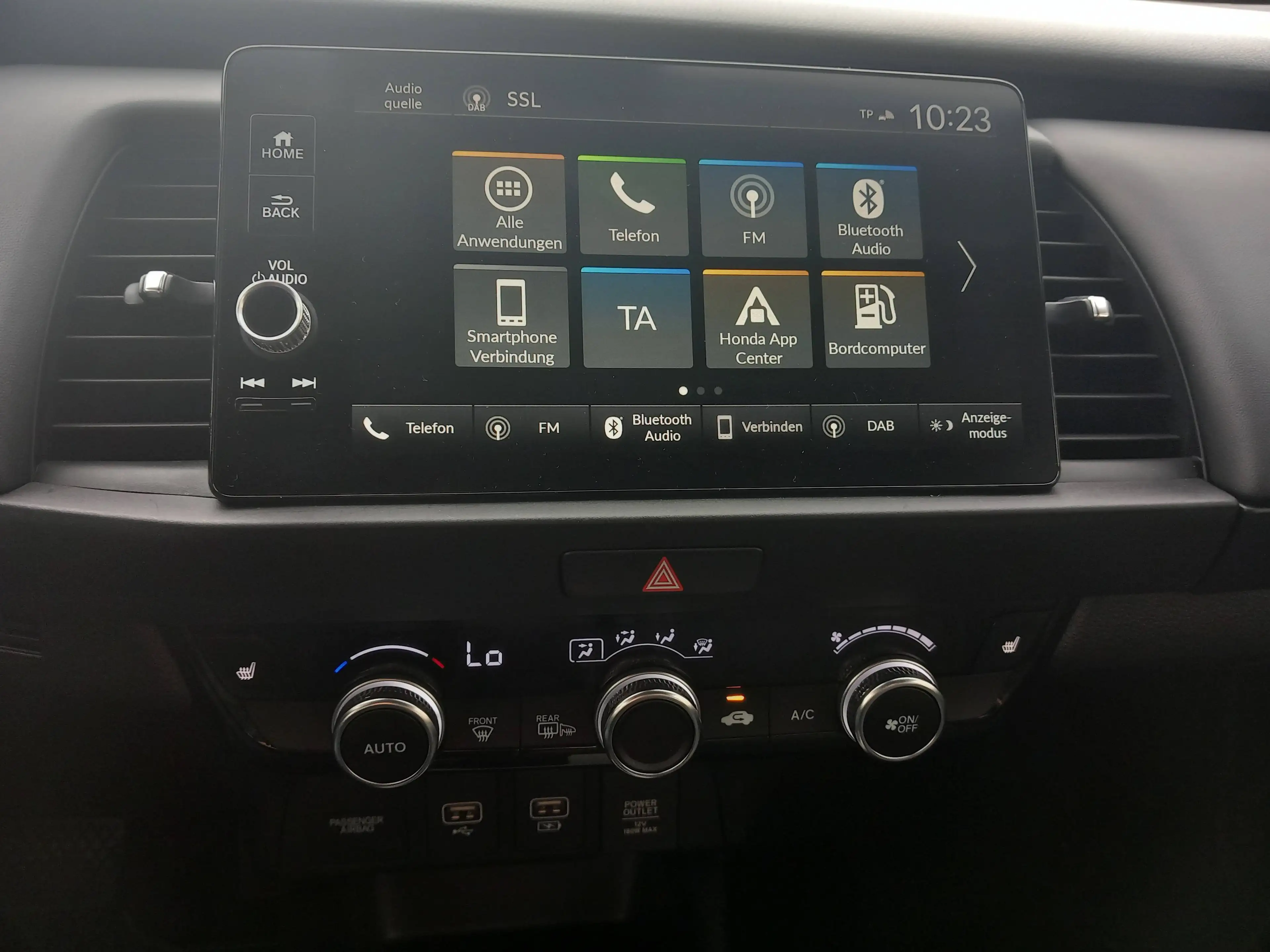 Honda Jazz 1.5 i-MMD Hybrid Elegance — photo 11