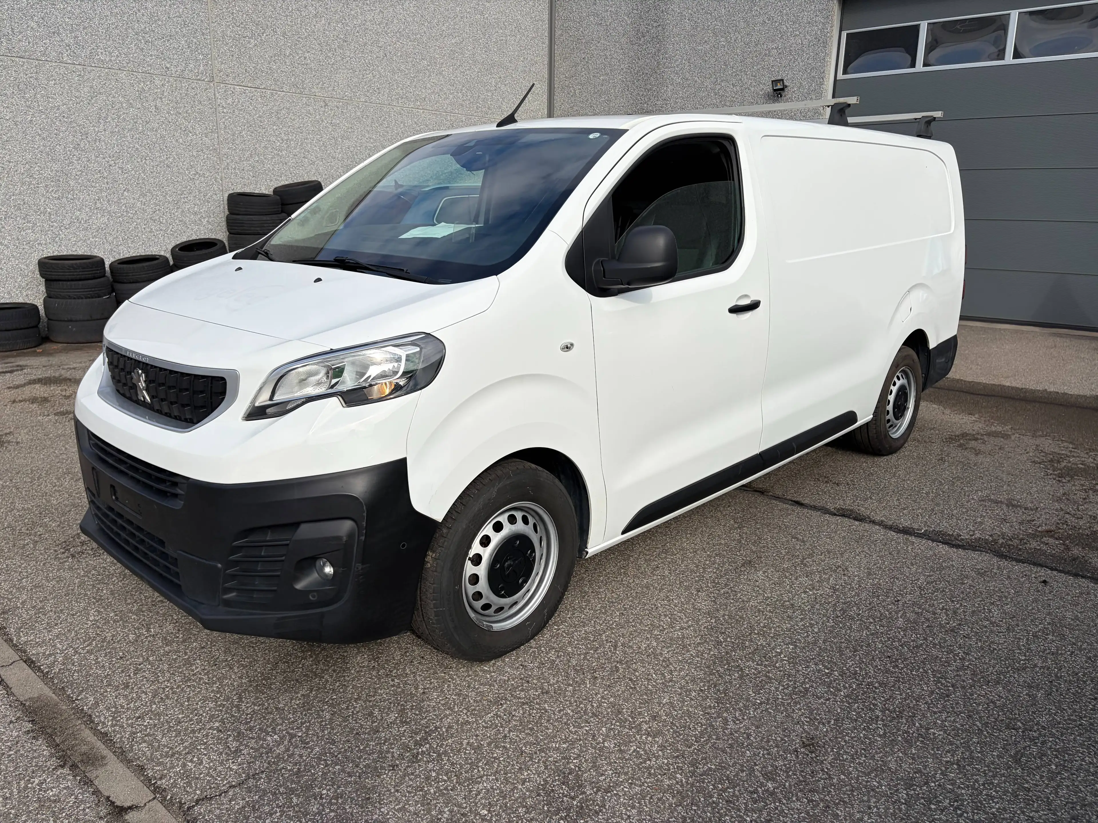 Peugeot Expert 2.0 BlueHDi L3 Long Premium S — photo 11