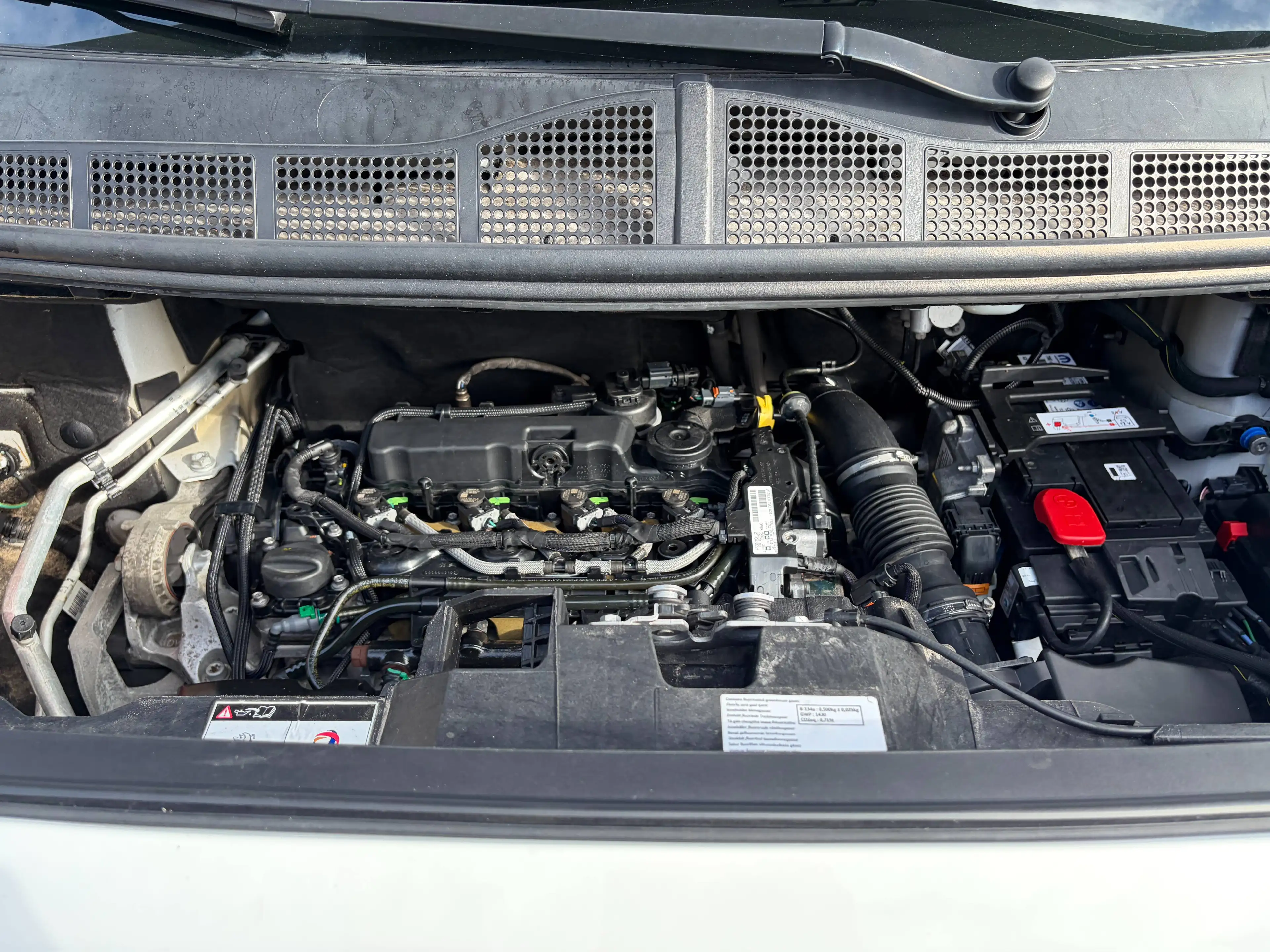 Peugeot Expert 2.0 BlueHDi L3 Long Premium S — photo 9