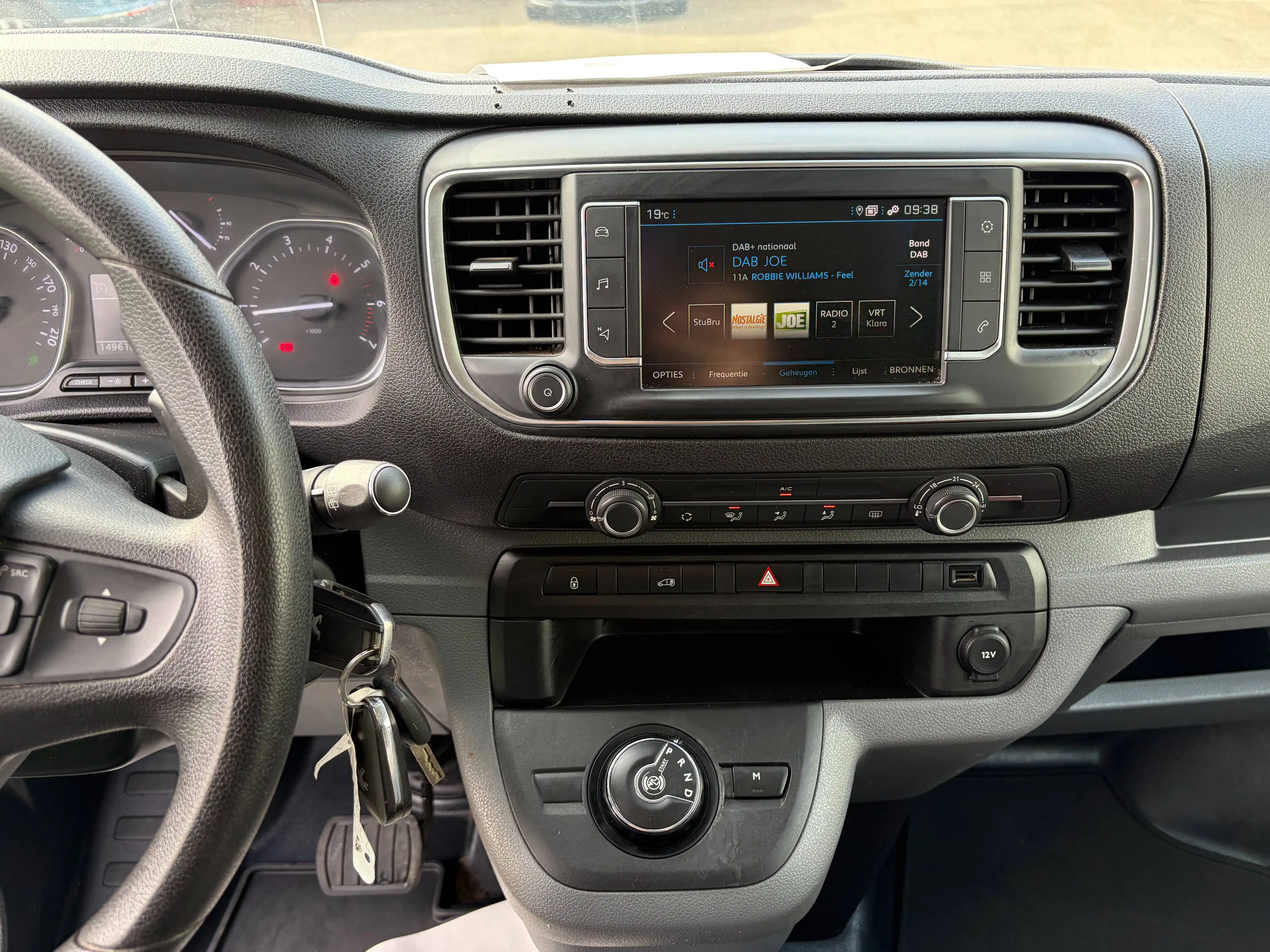 Peugeot Expert 2.0 BlueHDi L3 Long Premium S — photo 6