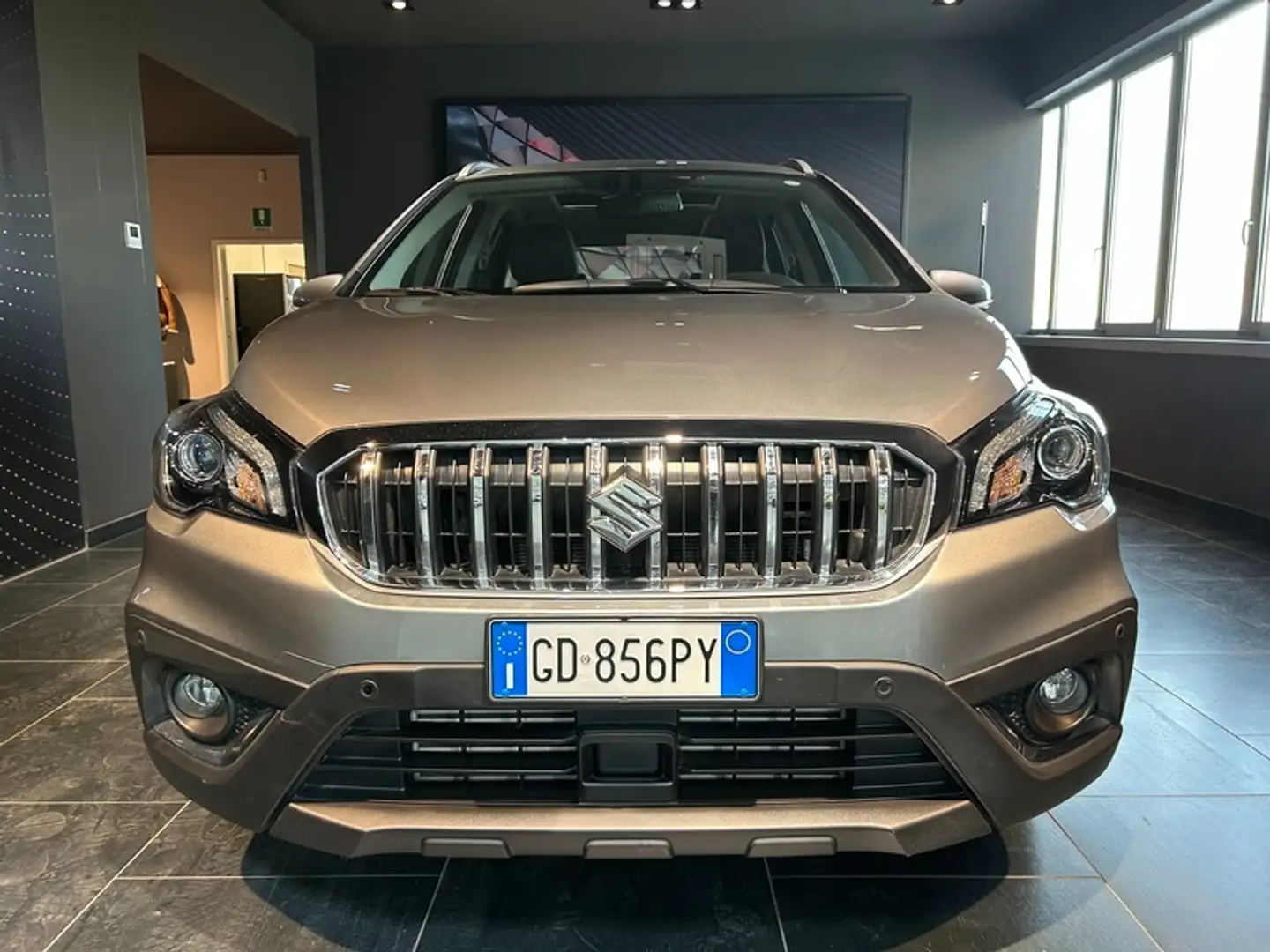 Suzuki S-Cross 1.4h Starview 4wd allgrip auto Grigio - 2