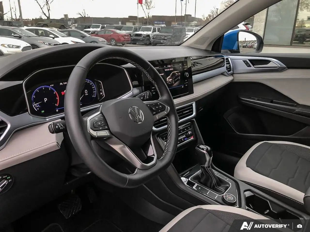 Volkswagen Taos снимка Volkswagen Taos