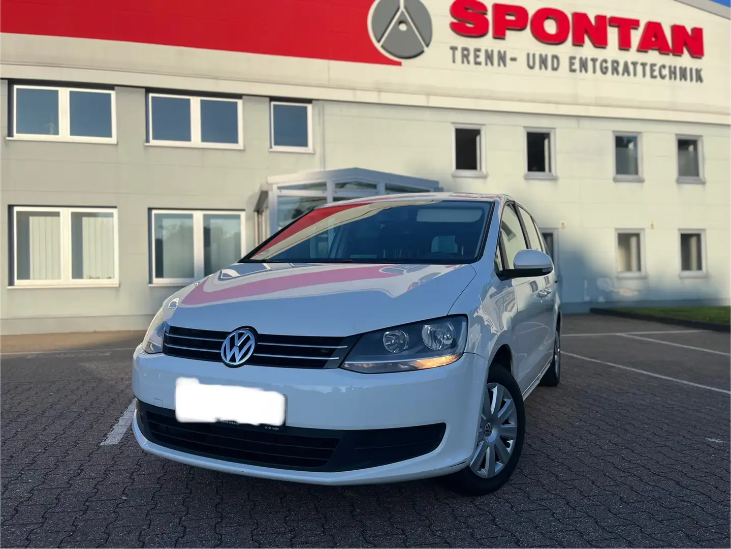Volkswagen Sharan 2.0 TDI DSG BlueMotion Technology Comfortline - 2