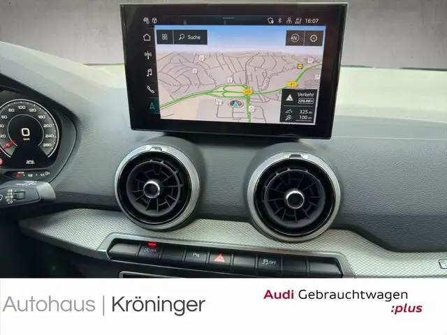 Audi Q2 view 15