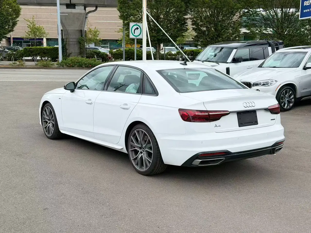 Audi A4 photo Audi A4