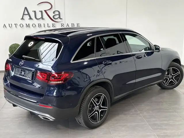 Mercedes-Benz GLC view 5