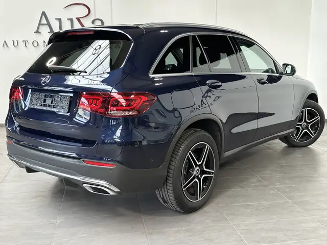 Mercedes-Benz GLC view 4