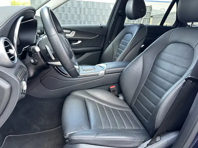 Mercedes-Benz GLC view 12