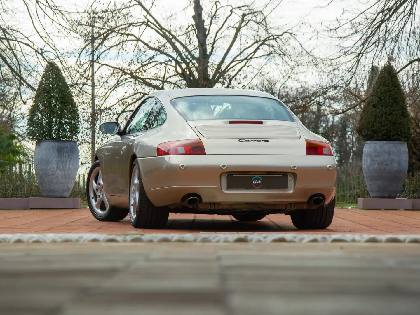 Porsche 996 Coupe 3.4 Carrera Auriu - 2