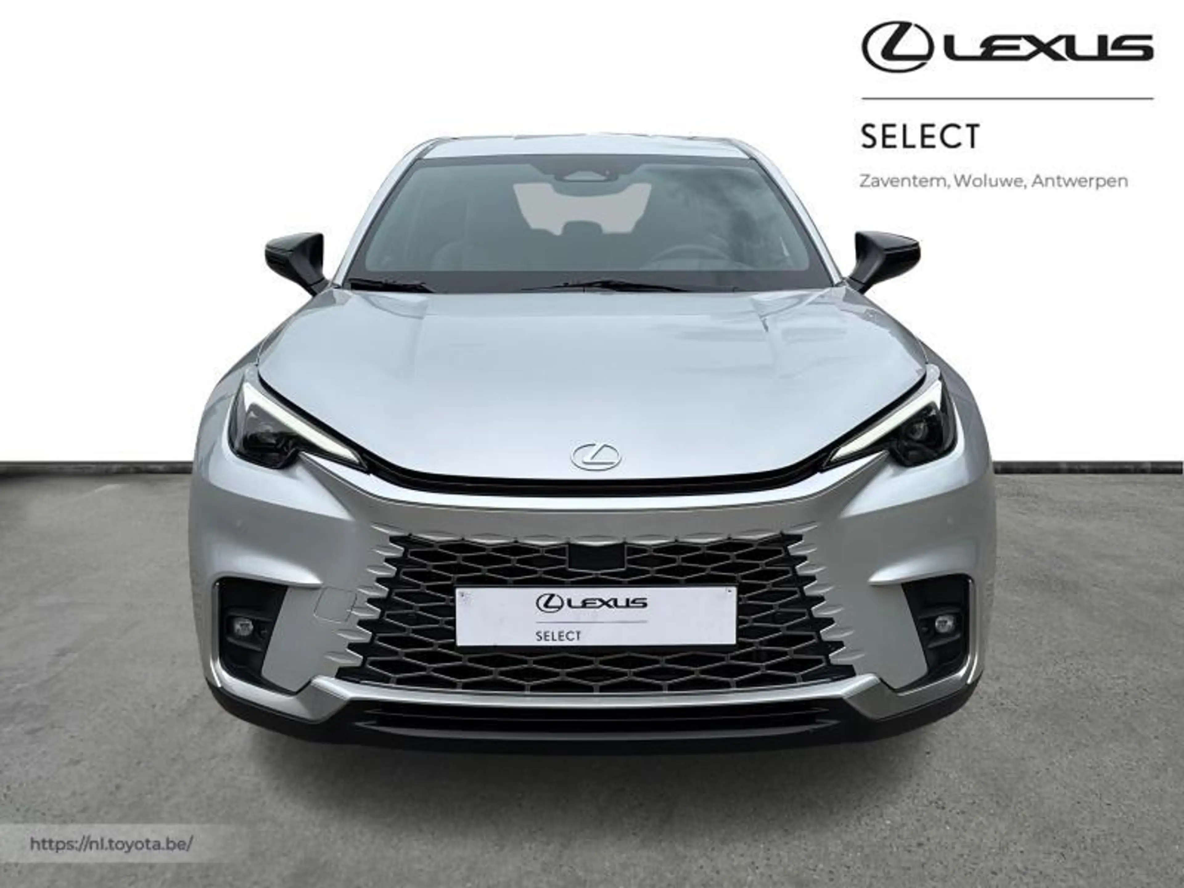 Lexus LBX Elegant + Executive Pack — photo 5