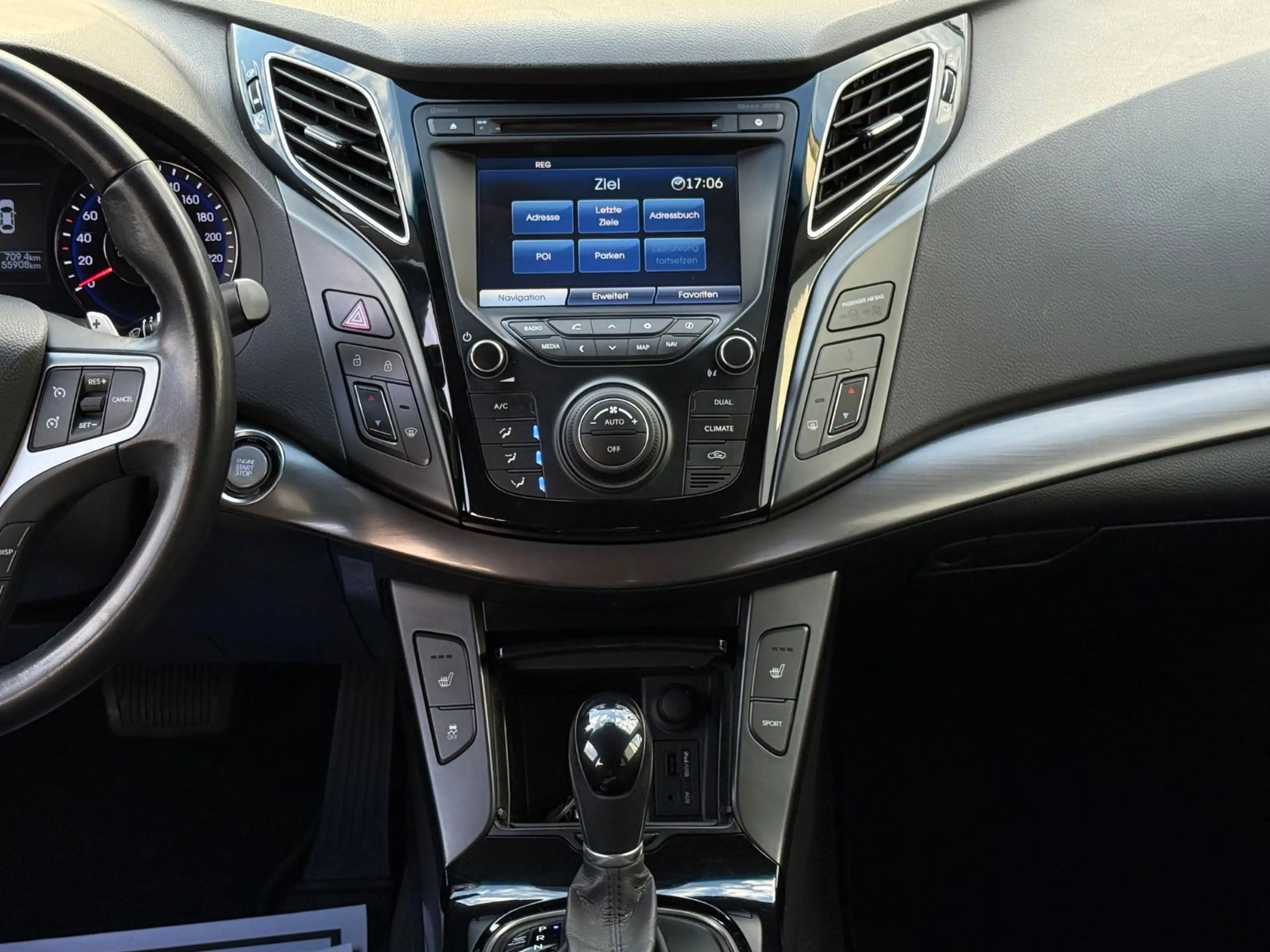 Hyundai i40 cw Style AUTOMATIK! VOLL-AUSTATTUNG! TOP! — photo 15
