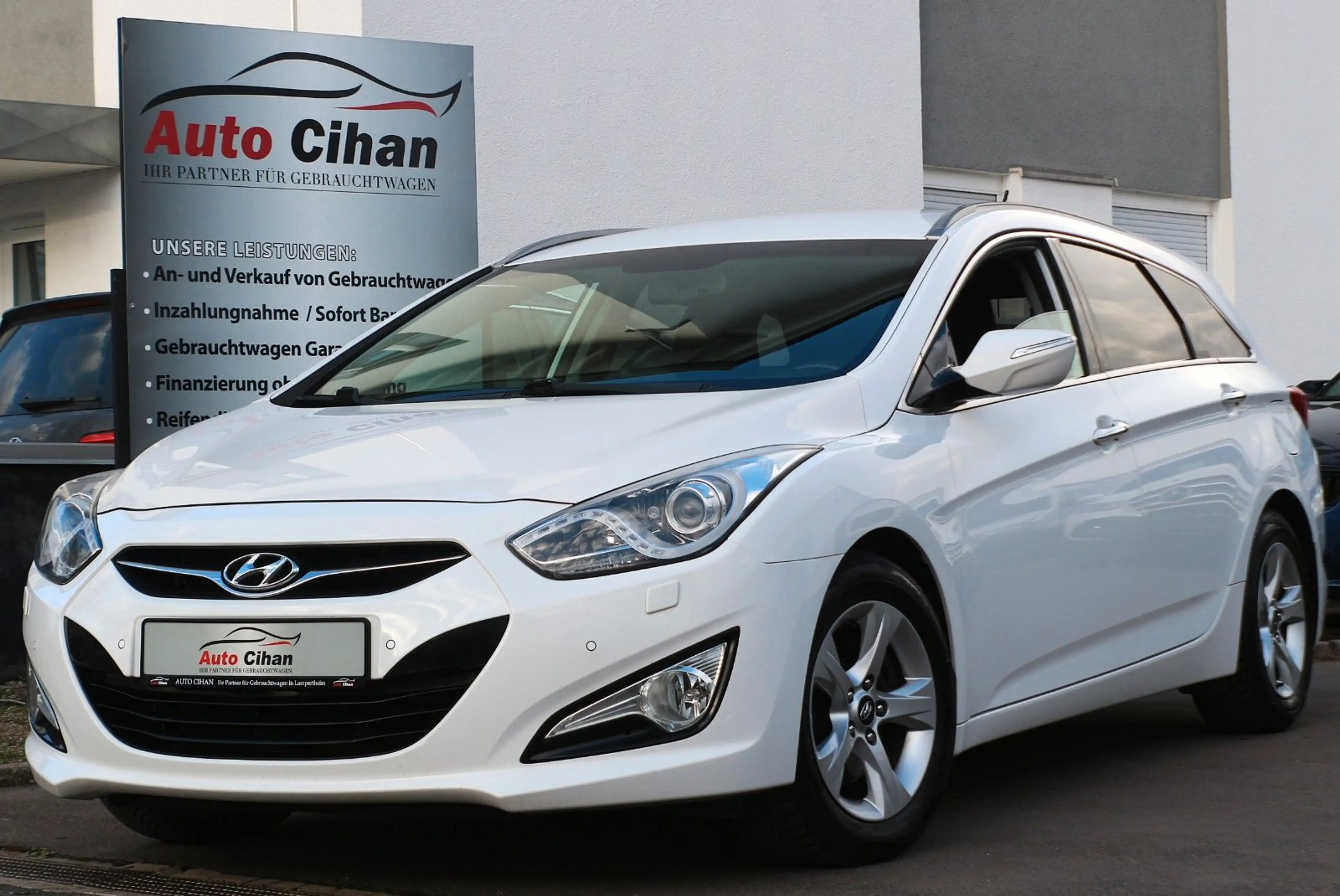 Hyundai i40 cw Style AUTOMATIK! VOLL-AUSTATTUNG! TOP! — photo 10