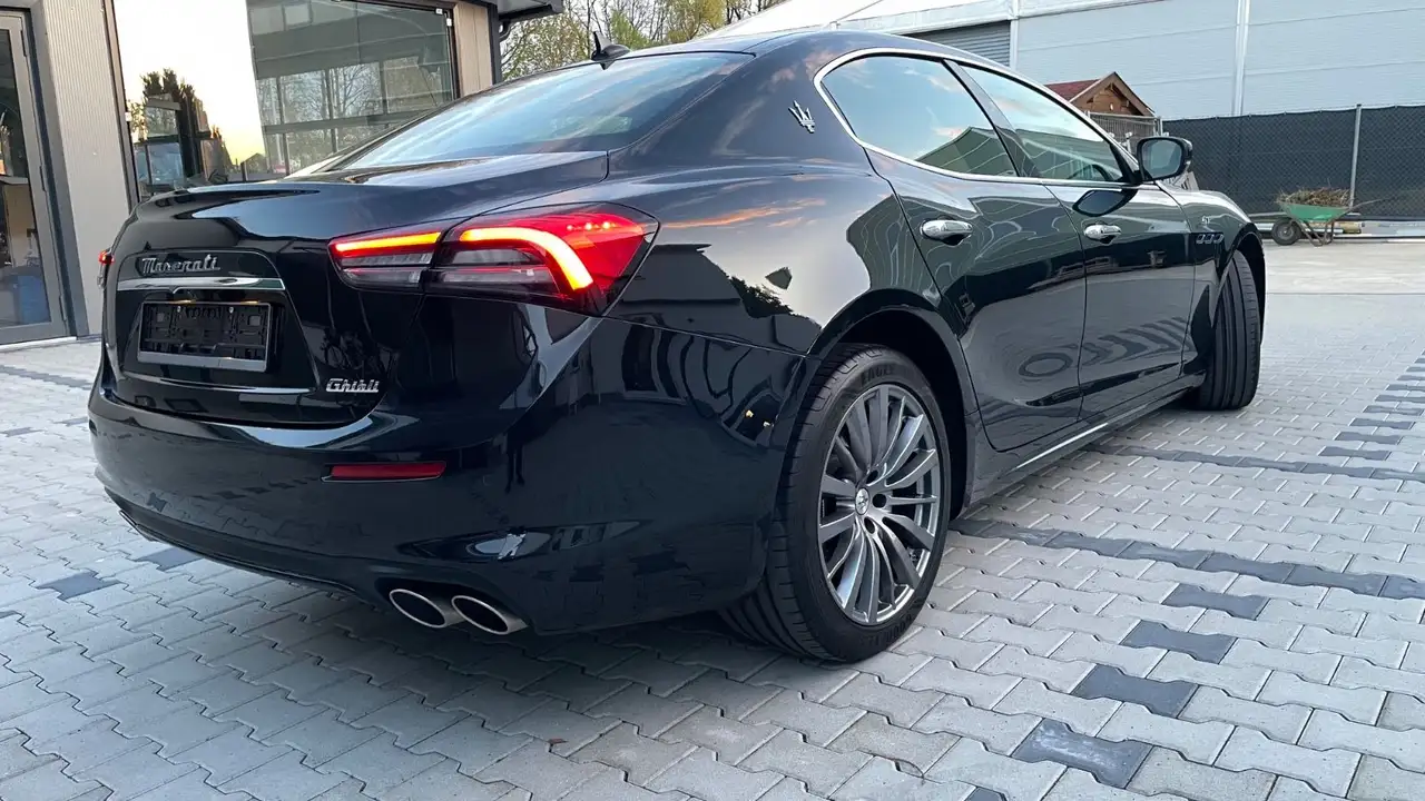 Maserati Ghibli 2021 — фото 6