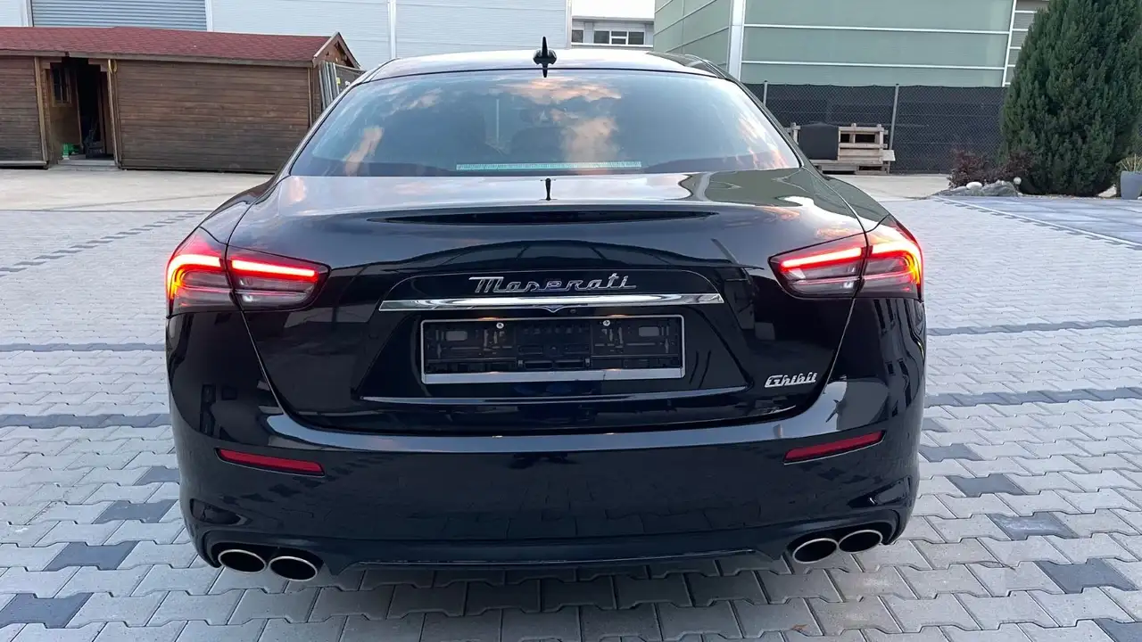 Maserati Ghibli 2021