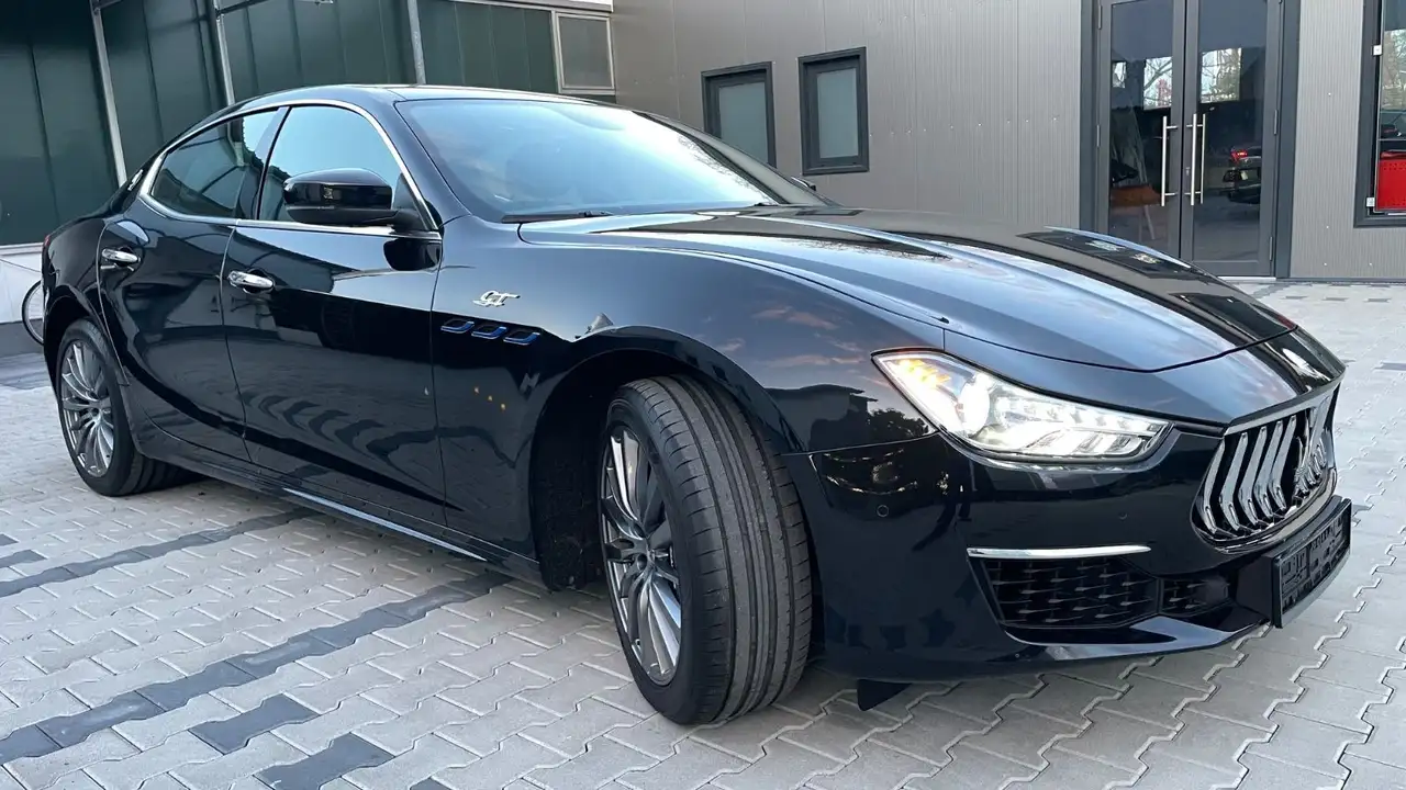 Maserati Ghibli 2021 — фото 8