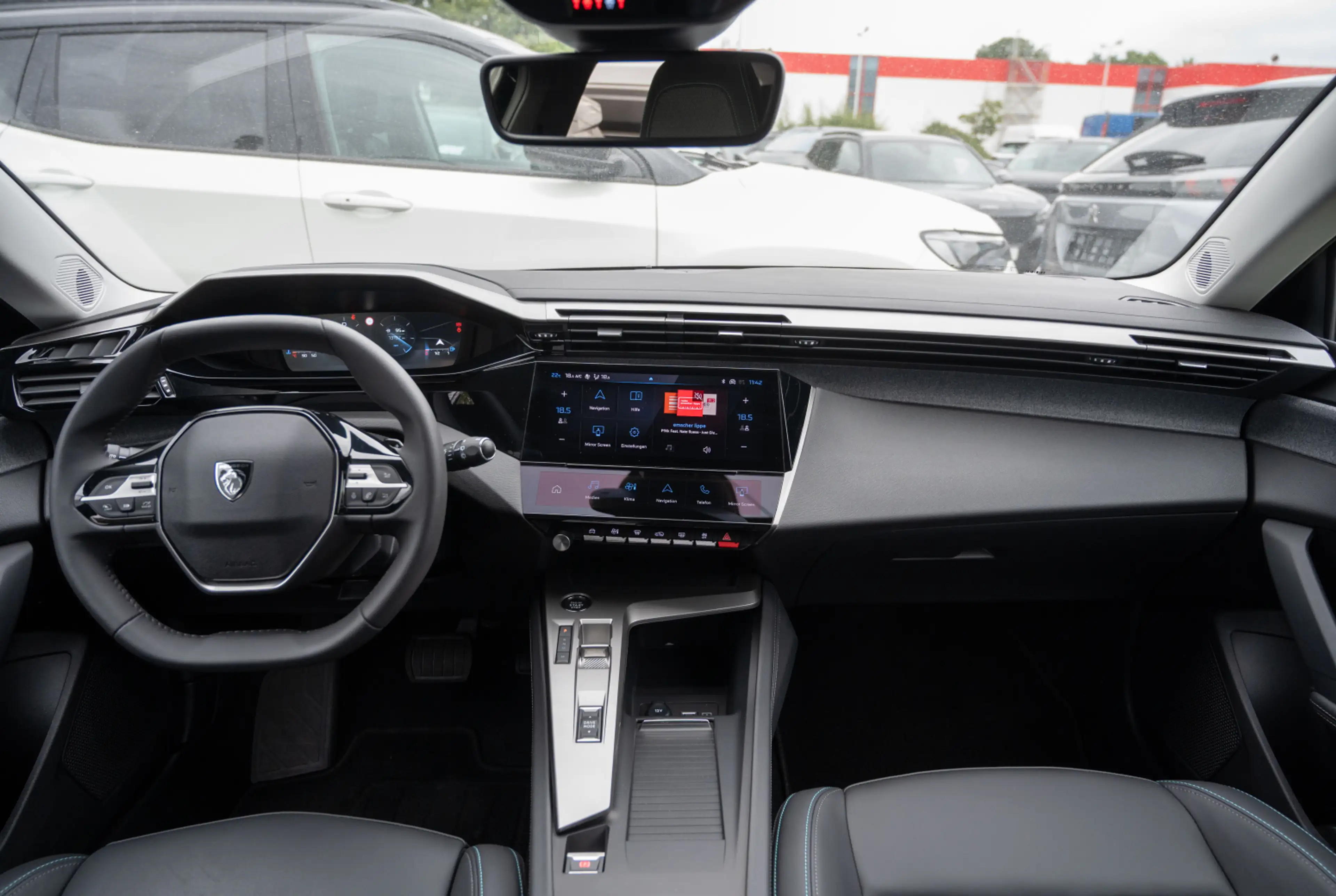 Peugeot 308 Allure PureTech 130 EAT8 *KOMFORT-PAKET*WINTER-PAKET* — photo 4