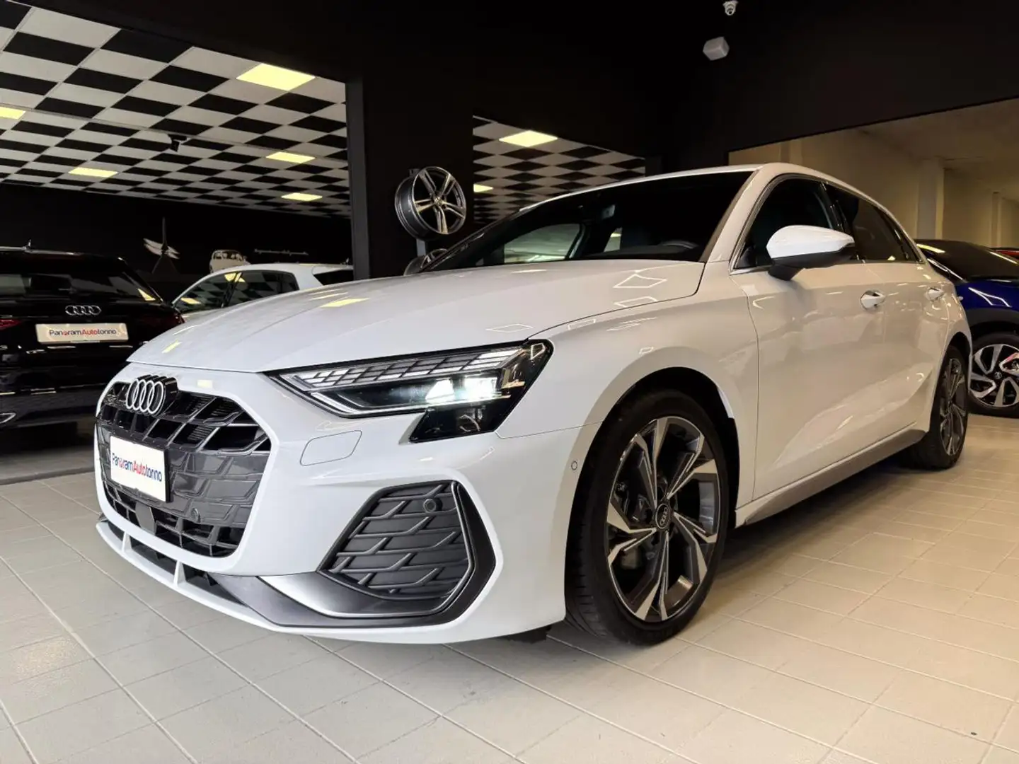 Audi A3 SPB 35 TDI S tronic S line edition Restyling Bianco - 2