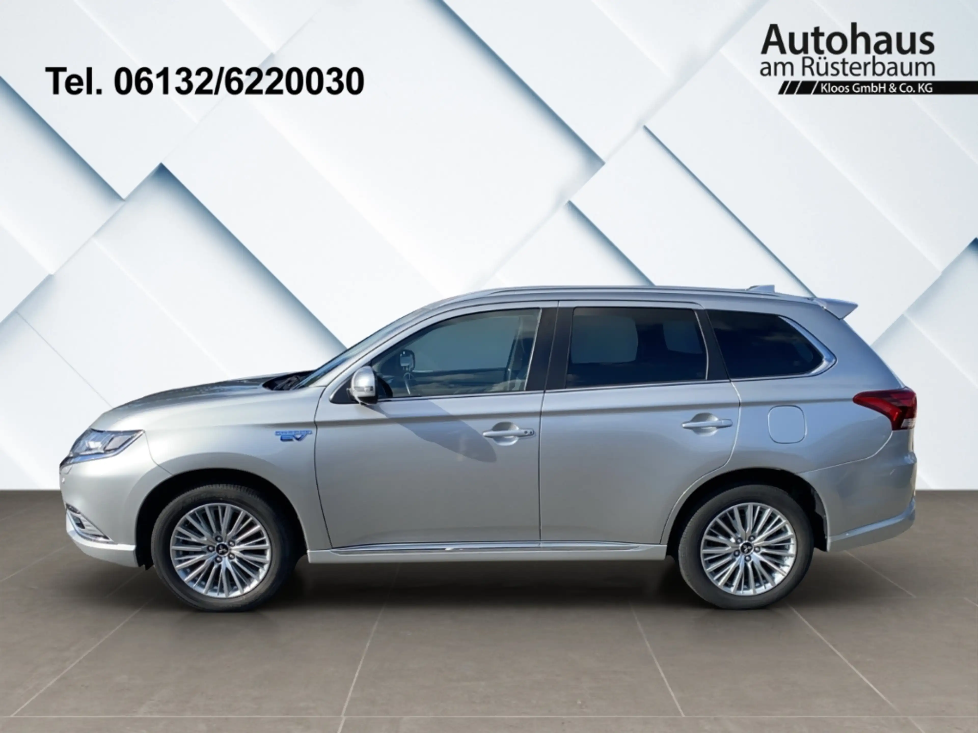 Mitsubishi Outlander PLUS FA-P StandHZG Leder LED ACC El. Heckklappe Ap — photo 3