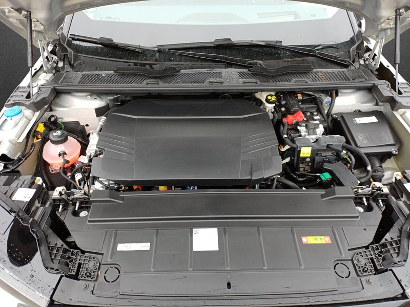 DS Automobiles N°8 Jules Verne FWD LONG RANGE 245 PS — photo 7