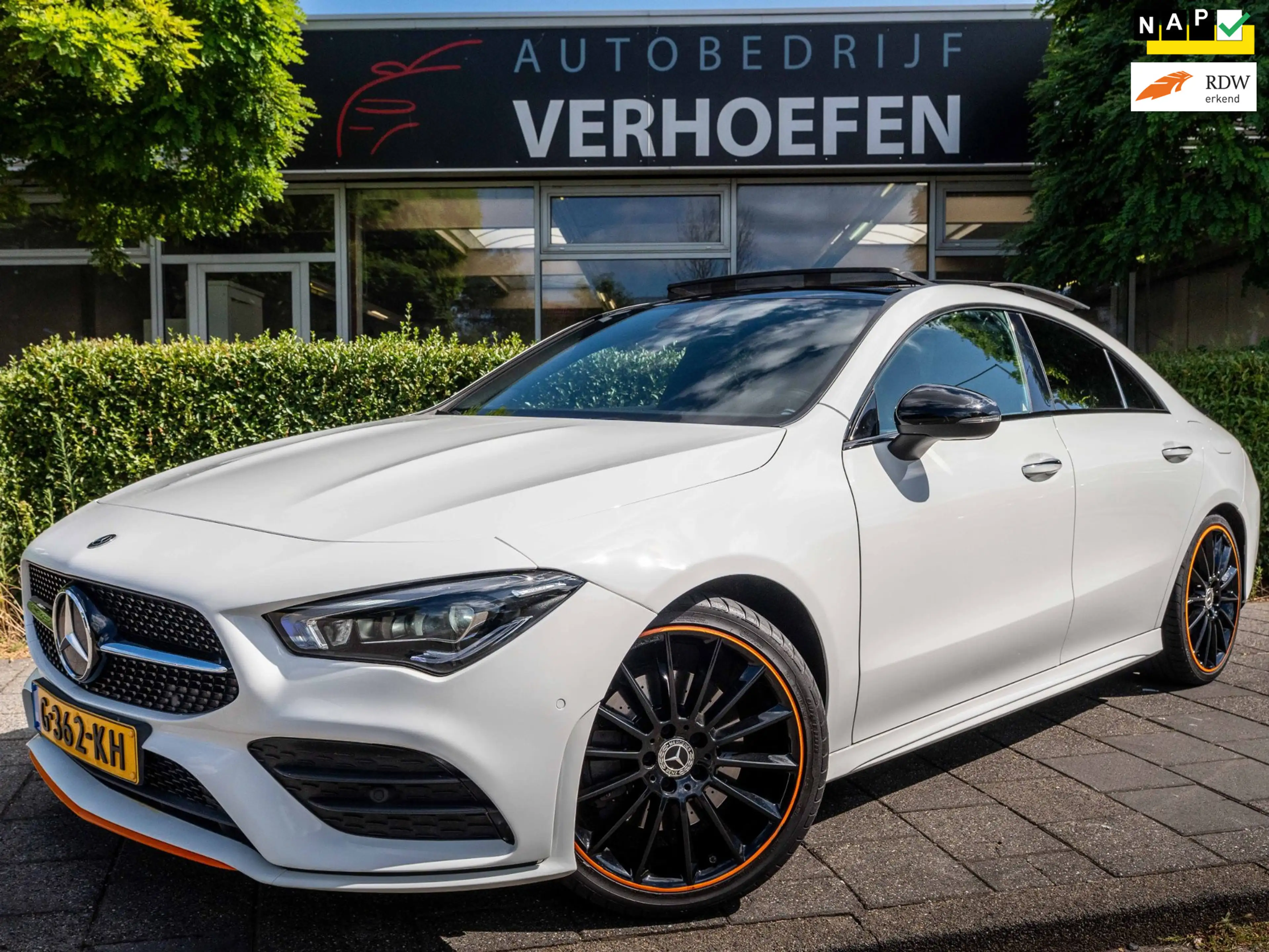 Mercedes-Benz CLA 220 d Premium Plus - PANORAMADAK - APPLECARPLAY - MASS