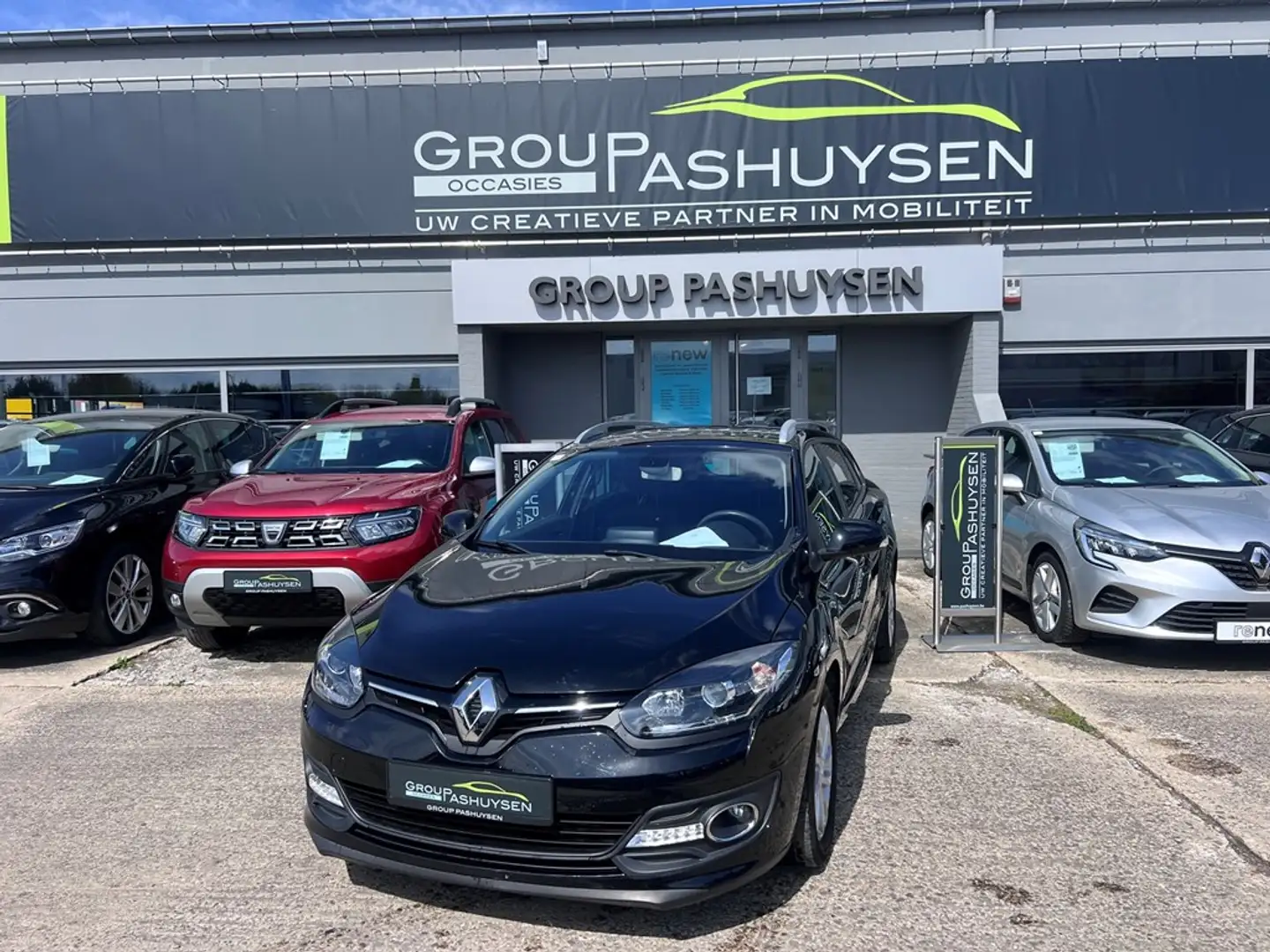 Renault Megane Limited 1.5DCi 110PK Zwart - 1