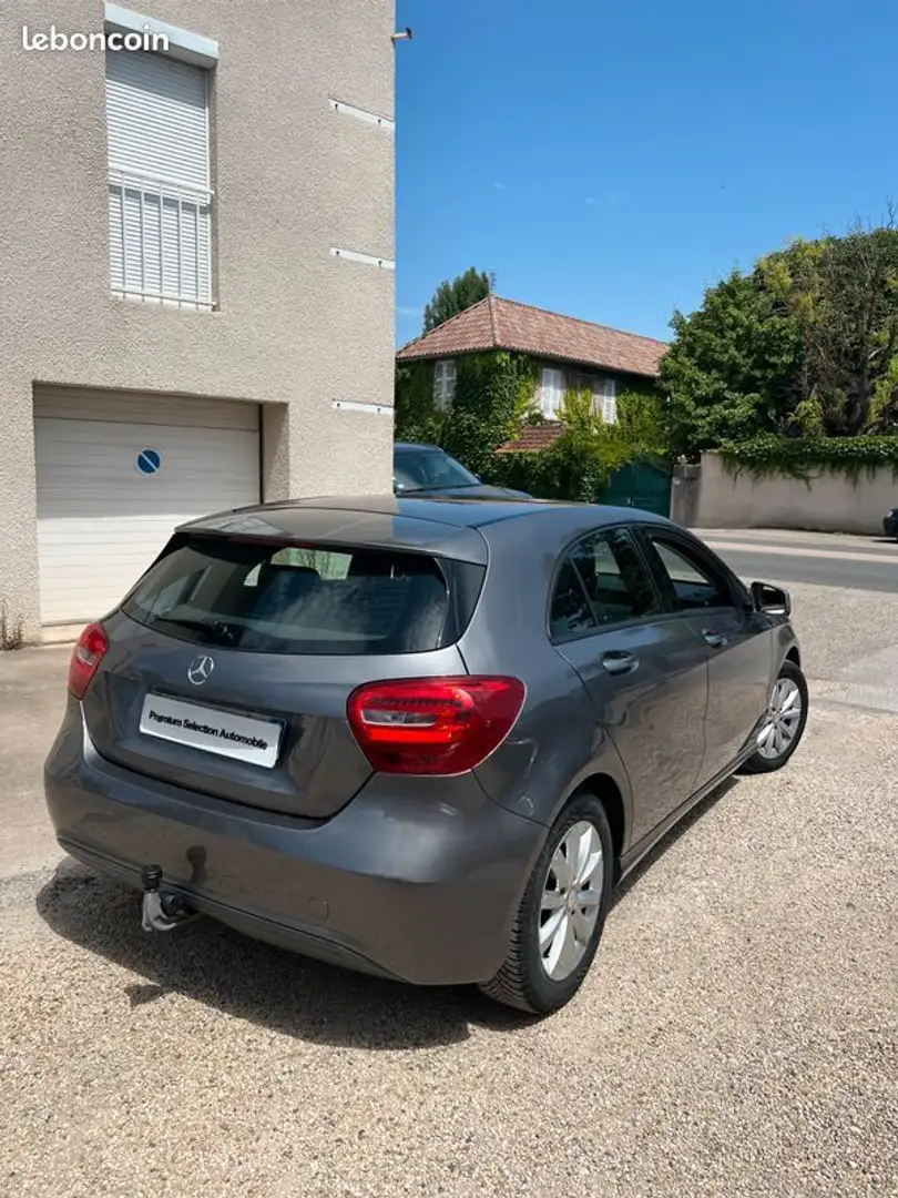 Mercedes-Benz A 180 180D 110cv - 2