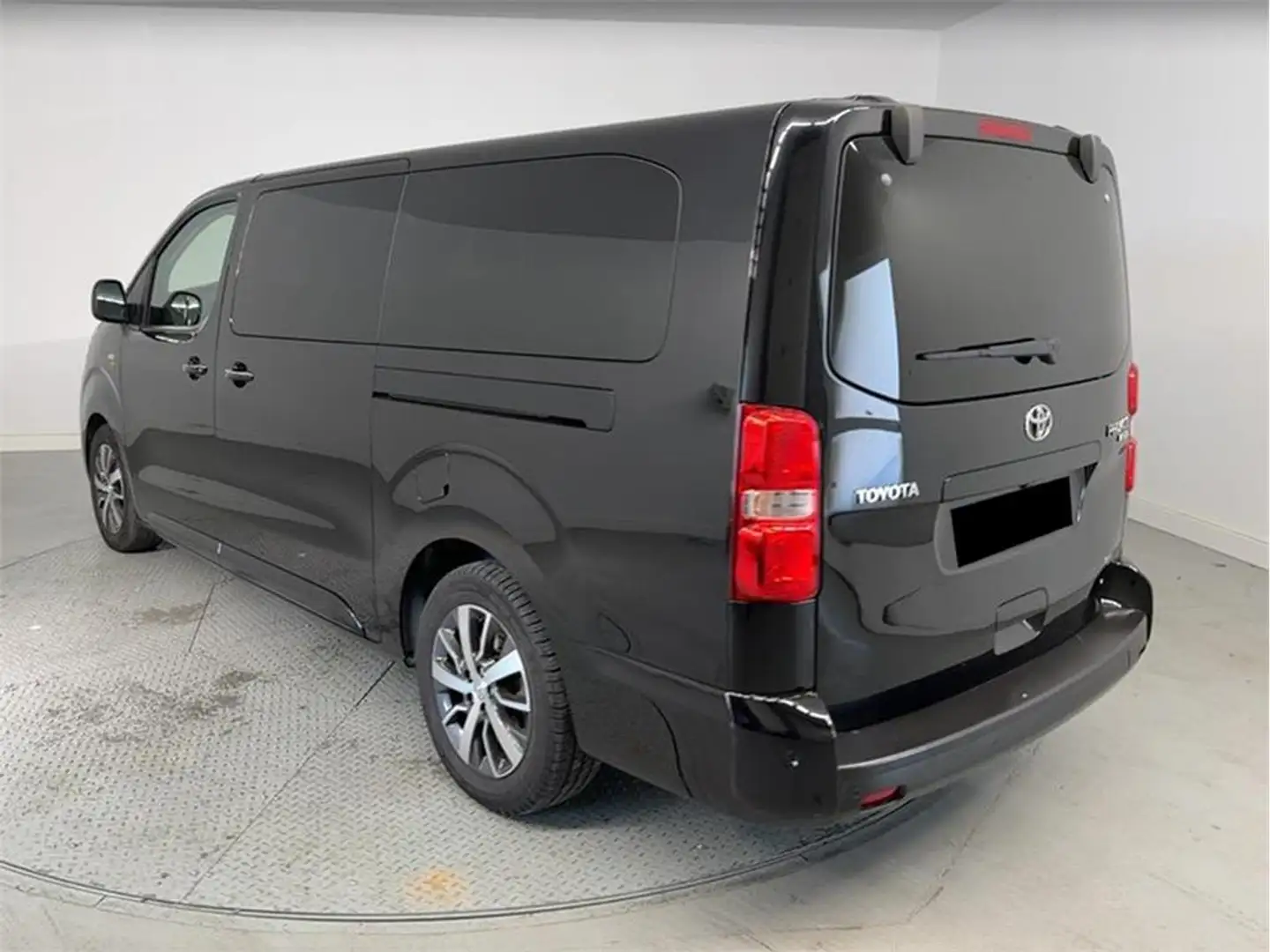 Toyota Proace Family L2 2.0D 8pl. Advance Plus Aut. 180 - 2
