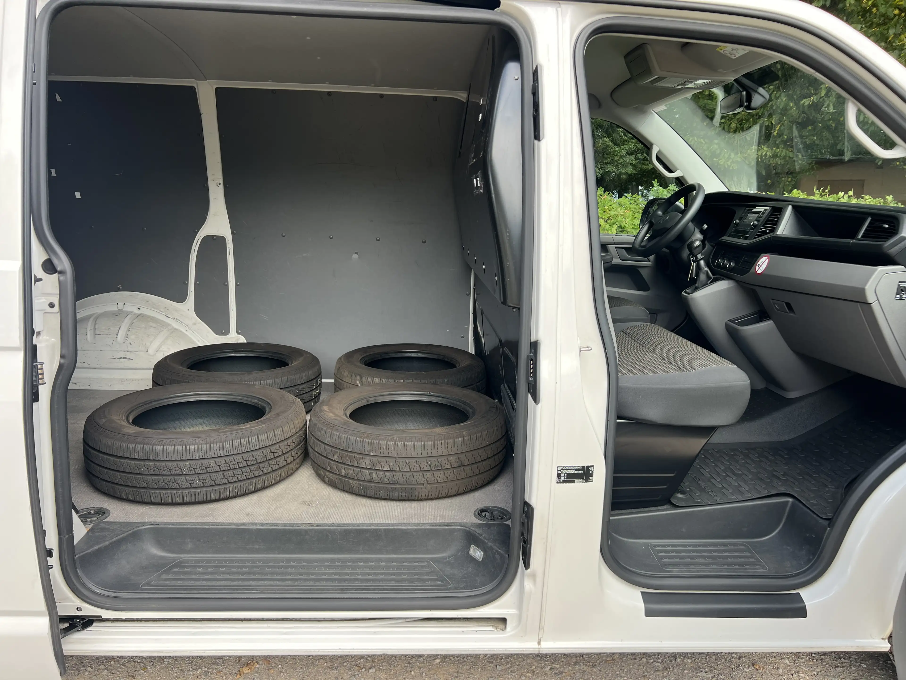 Volkswagen T6.1 Transporter Transporter T6.1 TDI BJ.: 2022, Top gepflegt!!! Mw — photo 12