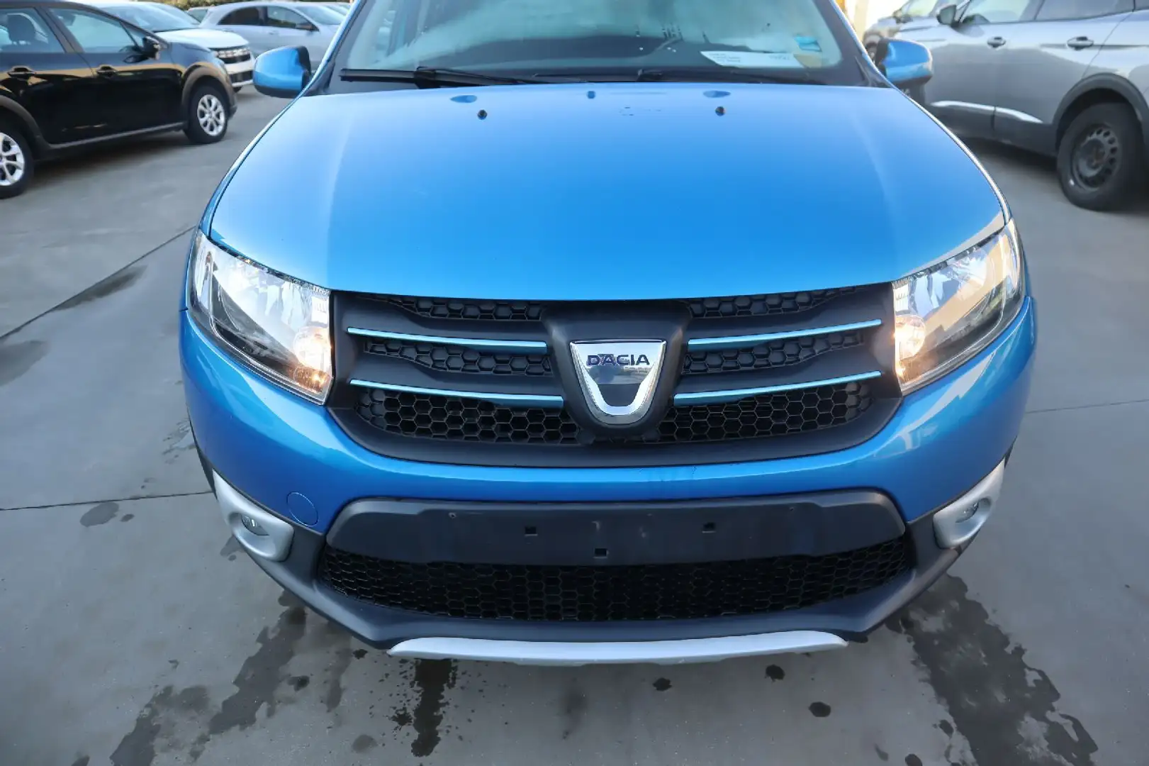 Dacia Sandero 0.9 Benz Bleu - 2