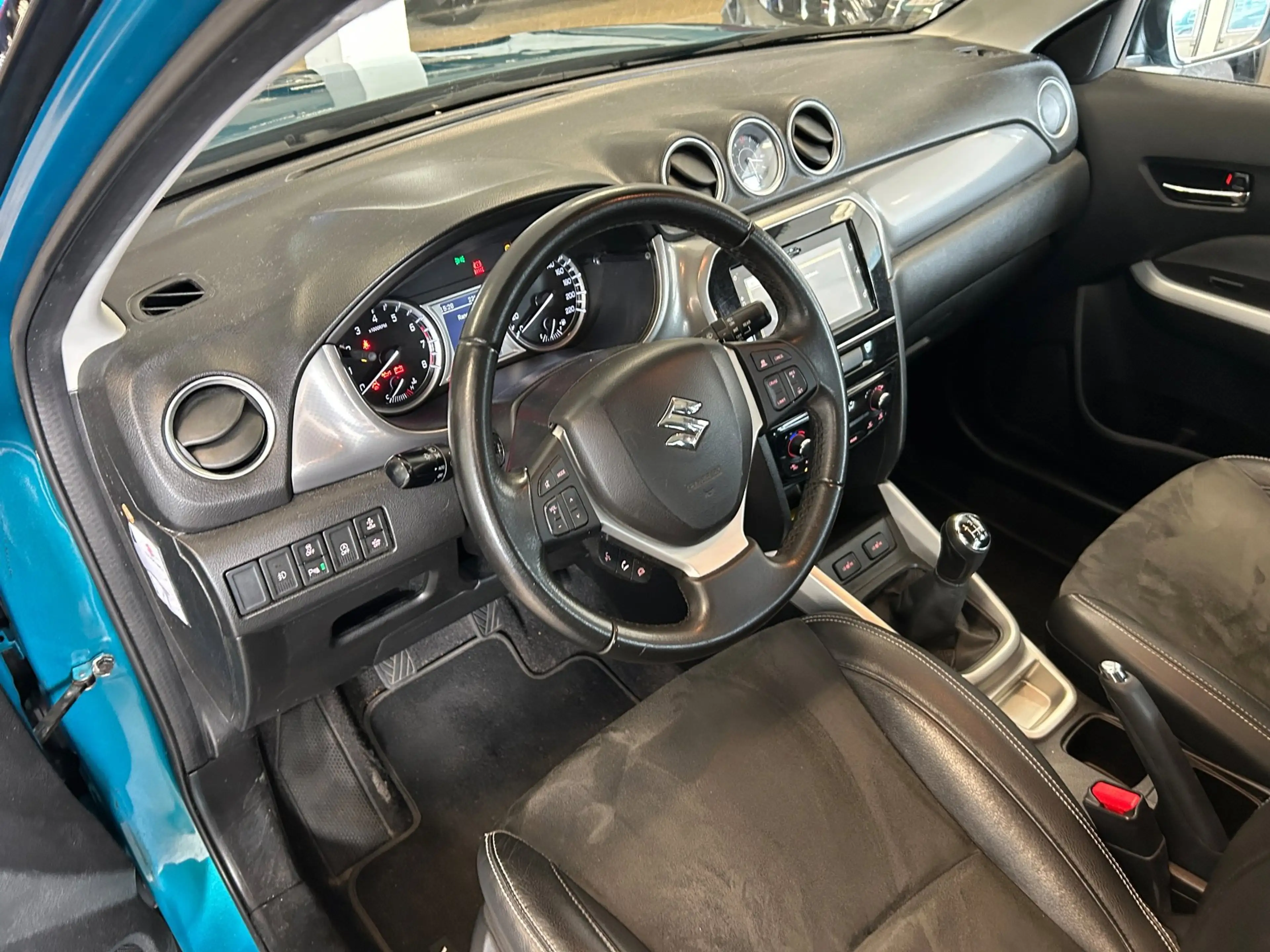 Suzuki Vitara 1.6 High Executive Outdoor|Navi| Carplay| Pano-dak — photo 25