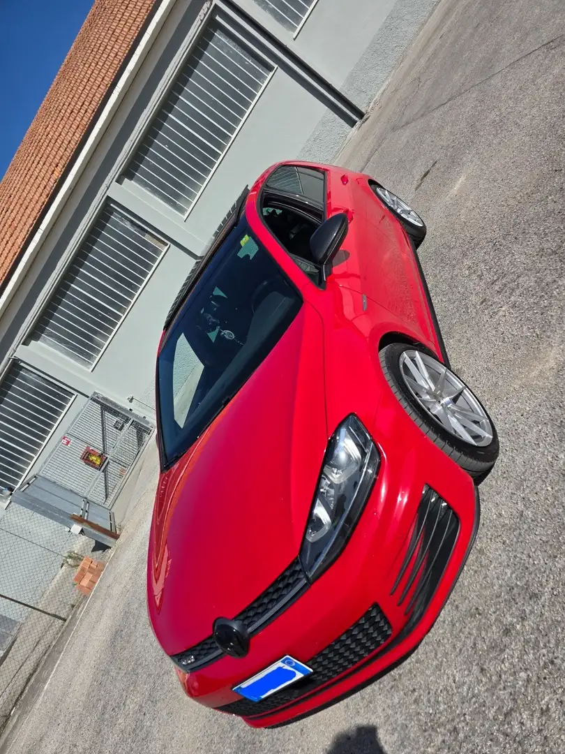 Volkswagen Golf GTD Roşu - 2