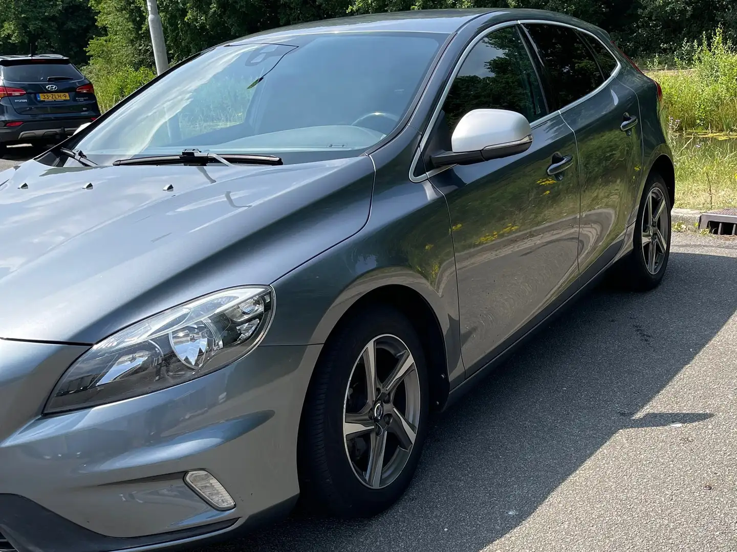 Volvo V40 V40 2.0 D2 R-Design Bns Grijs - 2