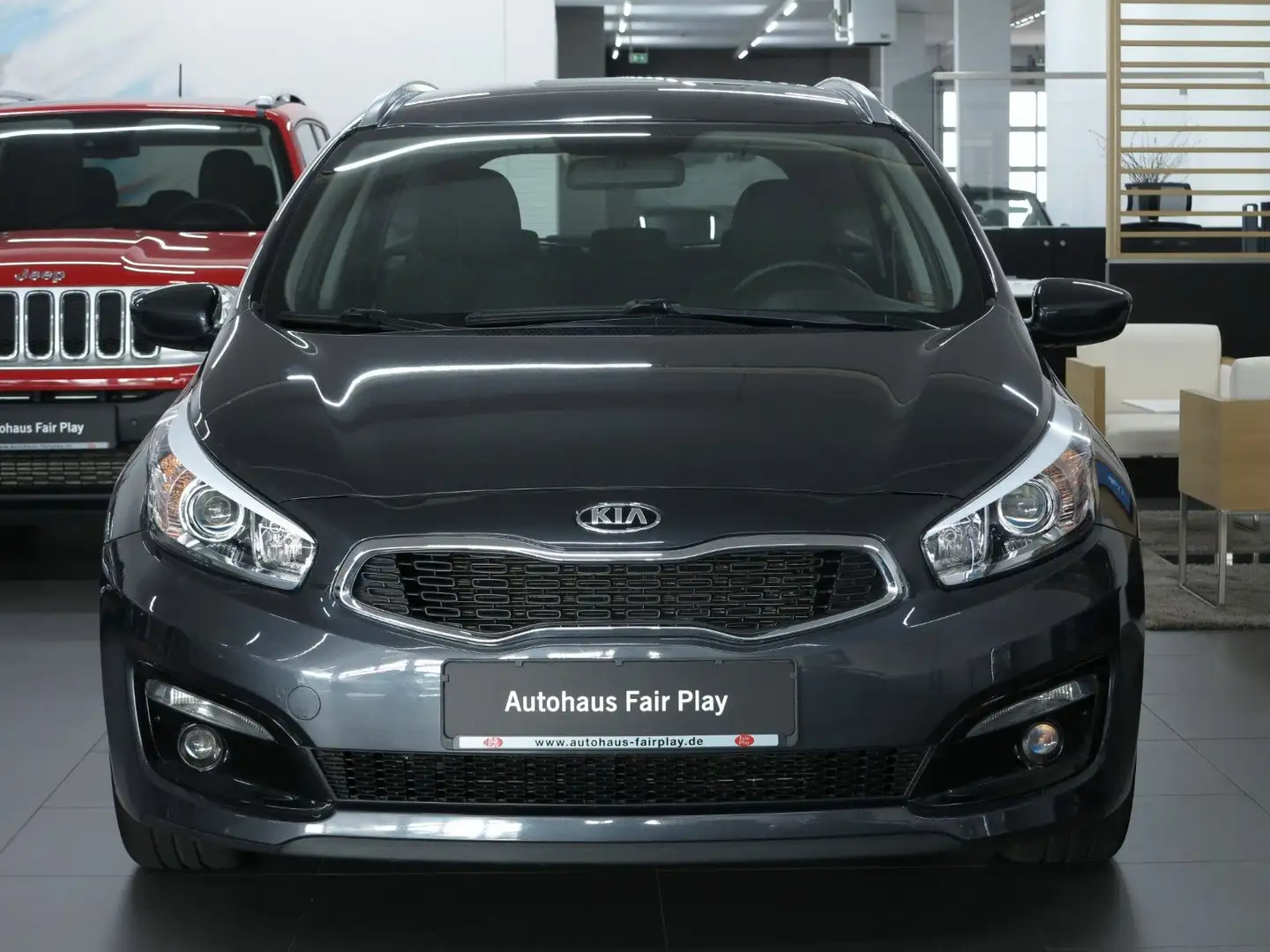 Kia Ceed SW / cee'd SW / KLIMA/SHZ/UNFALLFREI ! Grau - 2