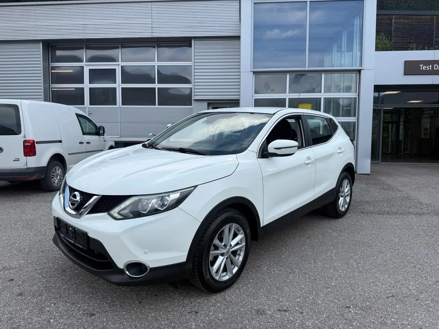 Nissan Qashqai Weiß - 2