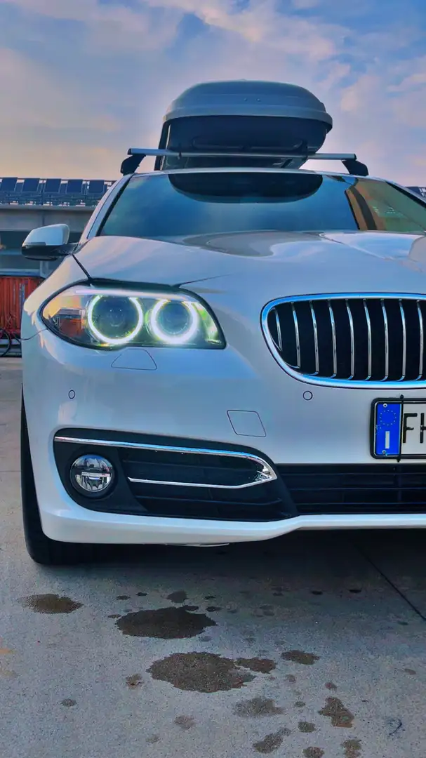 BMW 520 520d xDrive Touring Aut. Luxury Line - 1