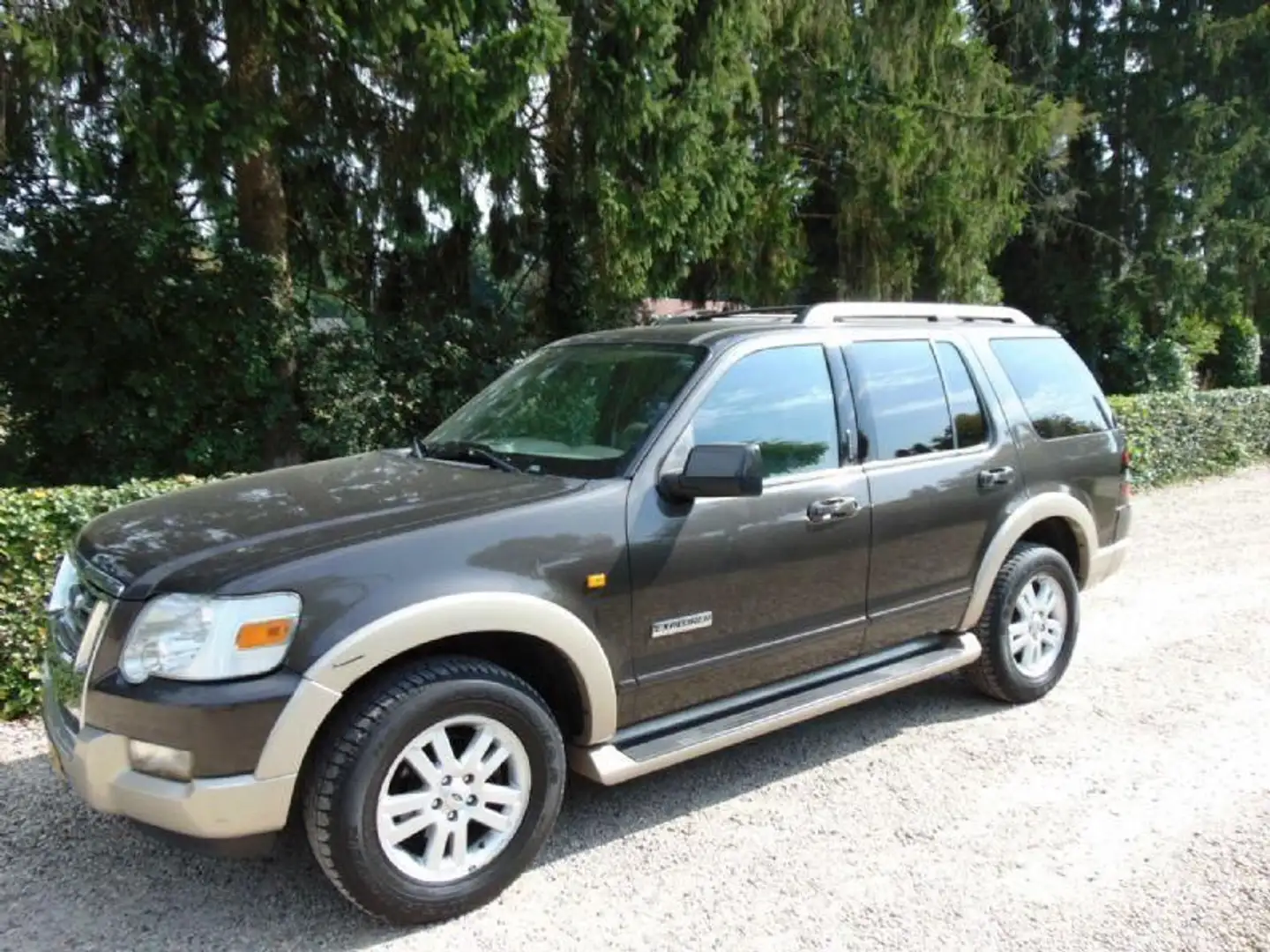 Ford Explorer USA 4.0 V6 Eddie Bauer 4x4 Advancetrac RSC , 7 PER Hnědá - 2